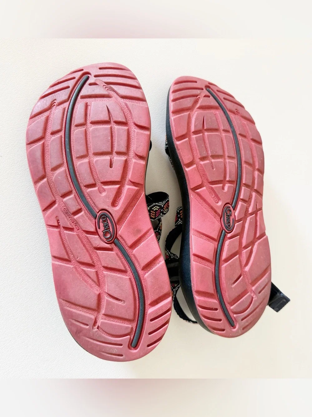 Chaco Sandals Toe Loop Classic Performance Hiking Outdoor Navy Pink 7